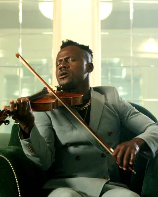 Demola The Violinist