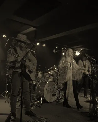 The Seven Wonders - Fleetwood Mac Tribute