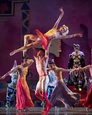 Saint Louis Ballet: The Nutcracker theatre performance